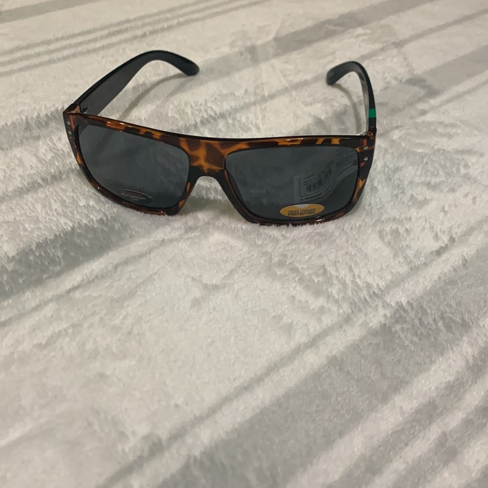NWT sunglasses